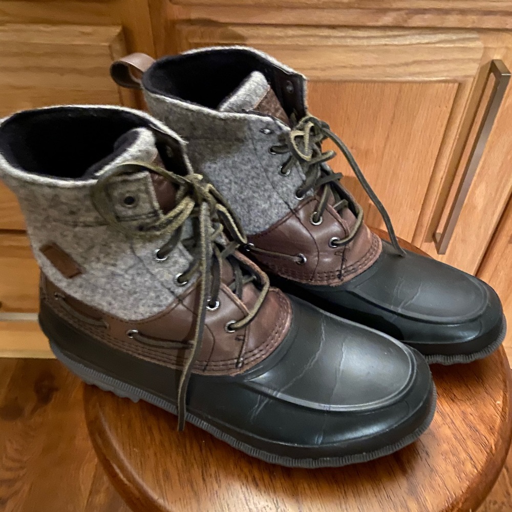 Sperry Men’s Waterproof Boots